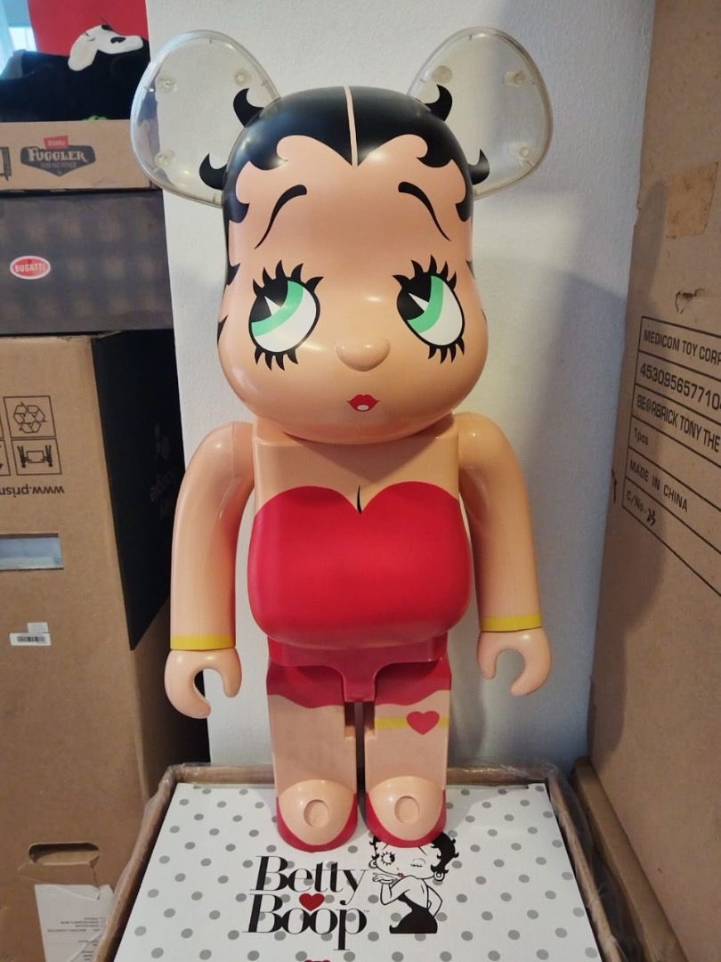 Betty Boop Be@rbrick 1000% (Category: Toys & Games) located in Kuala Lumpur. Submitted by lparker27 (Listing ID 1448760374, Image 1). Description: - Betty Boop Be@rbrick figure - Includes original box - Ideal for collectors.