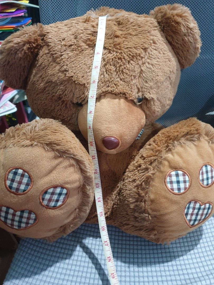 BIG BROWN TEDDY BEAR STUFF TOY (Category: Plushies & Soft Toys) located in Malabon City. Submitted by toughMeg (Listing ID 1448780048, Image 1). Description: BIG BROWN TEDDY BEAR STUFF TOY.
