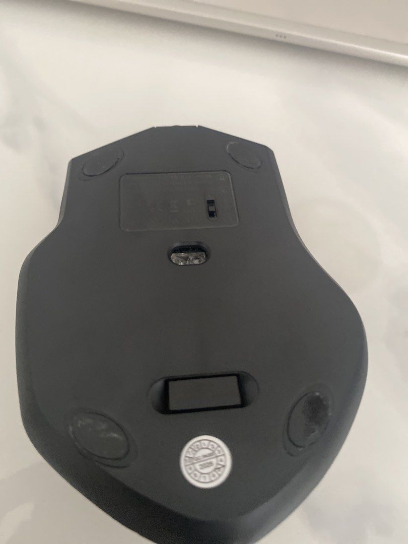 Black Wireless Gaming Mouse505385950978385922