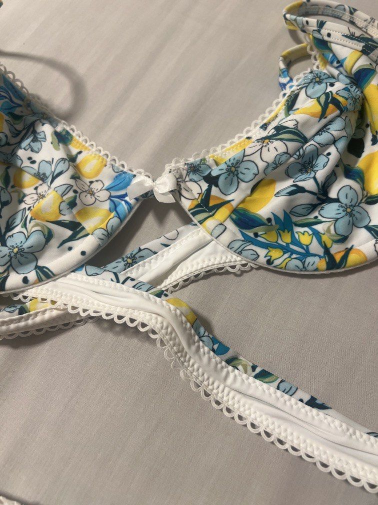 Blackbough limoncello bikini set-M/L/XL (Category: Bikinis & Swimsuits) located in Iloilo. Submitted by tttkhk (Listing ID 1448849450, Image 3). Description: Available sizes Medium Large X-Large .
