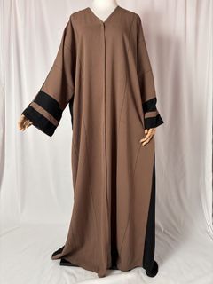 (Category: ) located in . Submitted by alhaya.collection (Listing ID 1448784674, Image 1). Description: .