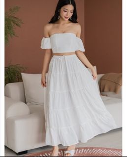 (Category: ) located in . Submitted by cherryy.closet (Listing ID 1448594076, Image 1). Description: .