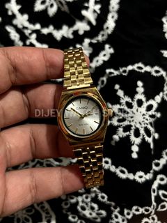 (Category: ) located in . Submitted by dijeywatchstore (Listing ID 1448807614, Image 1). Description: .