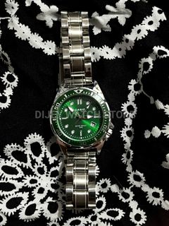 (Category: ) located in . Submitted by dijeywatchstore (Listing ID 1448807708, Image 1). Description: .