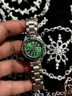 (Category: ) located in . Submitted by dijeywatchstore (Listing ID 1448807818, Image 1). Description: .