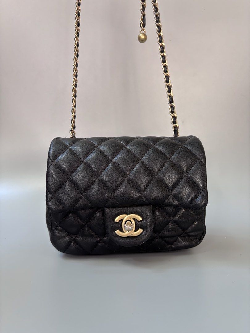 Chanel Square Mini Flap Bag (Category: Luxury Bags & Wallets) located in Santa Cruz. Submitted by devbook1 (Listing ID 1448773091, Image 2). Description: Chanel Square Mini Flap Bag Excellent Condition Sign of usage .