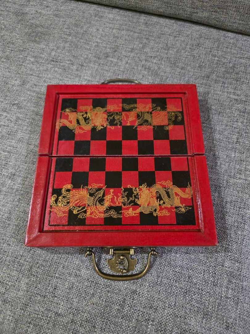 Chess set Vintage (Category: Board Games & Puzzles) located in Davao. Submitted by davaoactivewear (Listing ID 1448887759, Image 3). Description: .