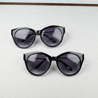 (Category: ) located in . Submitted by lens-frame-sg (Listing ID 1448757917, Image 1). Description: .
