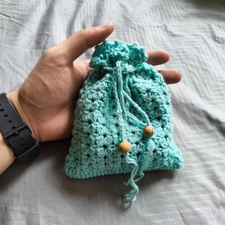 (Category: ) located in . Submitted by painaucrochet (Listing ID 1448735089, Image 1). Description: .
