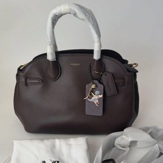 （分類：）位於 。 由 bellezza. 提交（商品編號 1448734791，圖片 1）。簡介： 。