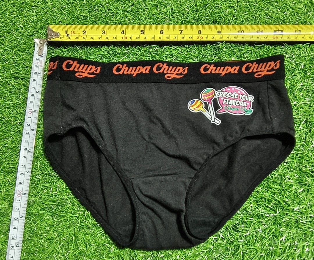 Code : 9 (Category: New Undergarments & Loungewear) located in Sungai Buloh. Submitted by Zirahh.BndleNightware (Listing ID 1448876653, Image 1). Description: 9/10.