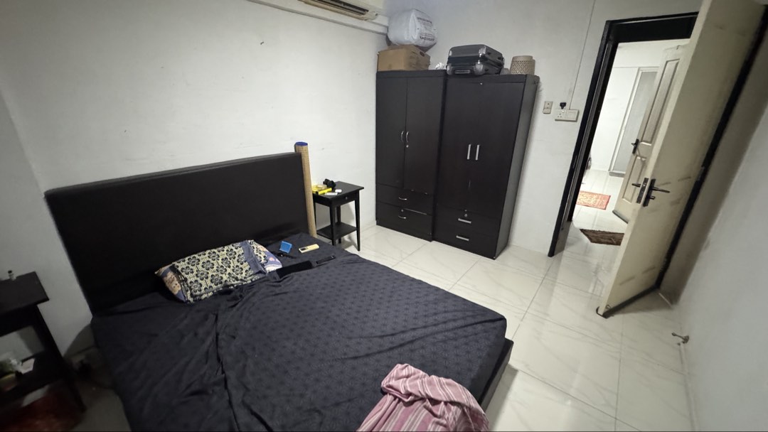 (Category: ) located in . Submitted by sameervyas (Listing ID 1379251685, Image 1). Description: .