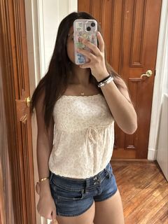 (Category: ) located in . Submitted by ayannadeclutters (Listing ID 1448868239, Image 1). Description: .