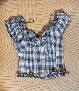 (Category: ) located in . Submitted by hanwardrobe (Listing ID 1448841798, Image 1). Description: .