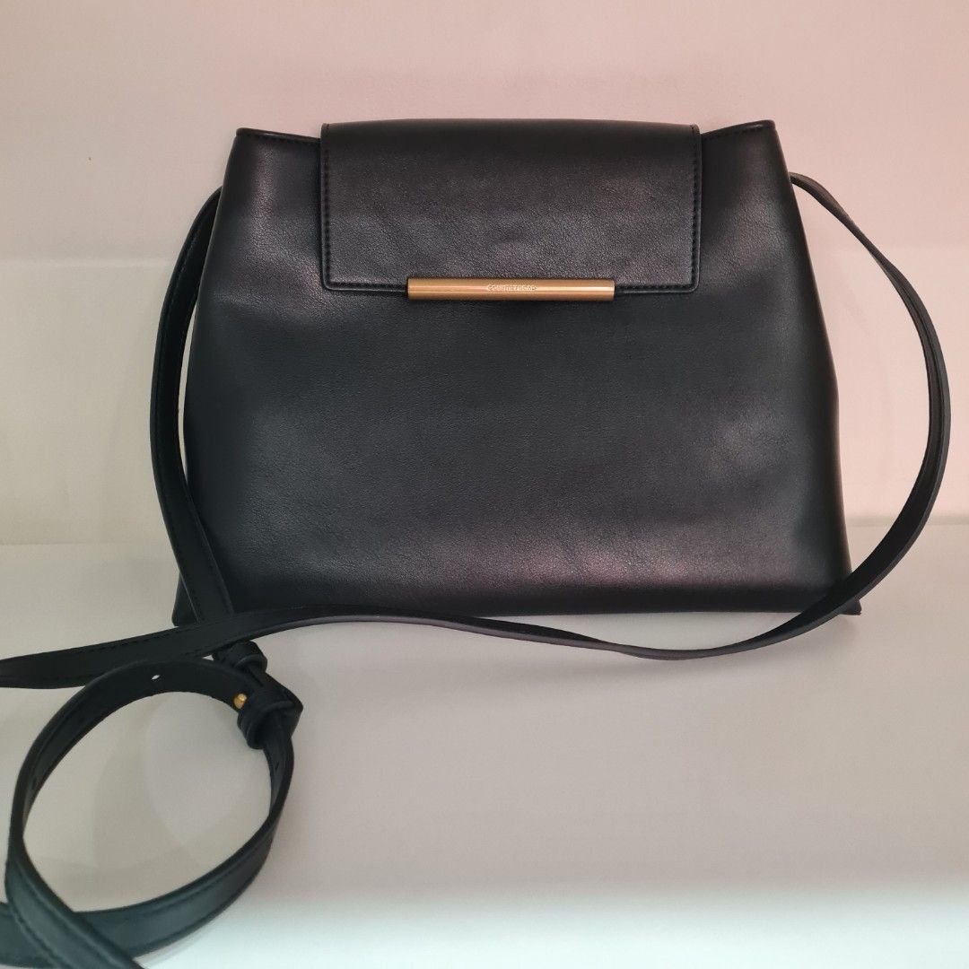 COUNTRY ROAD | Black folded detail crossbody bag | AS NEW | RRP $149 (Category: Women's Bags & Wallets) located in Sydney. Submitted by bilic83 (Listing ID 1448712347, Image 2). Description: .