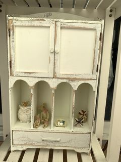 (Category: ) located in . Submitted by crystal_garden_wardrobebar (Listing ID 1448766933, Image 1). Description: .