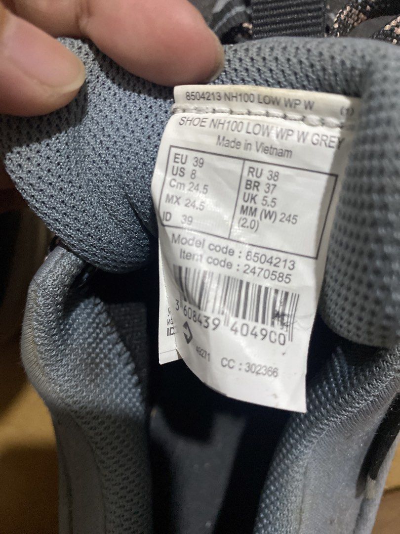 Decathlon Women Hiking Shoes (Category: Sneakers) located in Makati City. Submitted by msclosetcleanup (Listing ID 1448718421, Image 3). Description: - Used once Decathon Hiking shoes - Size: EU 39 / US 8 - Waterproof material - Excellent sole grip for stability - Comfortable for everyday wear.