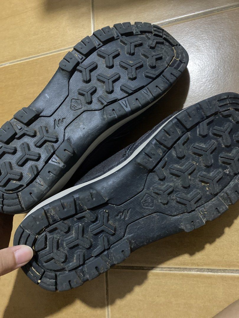 Decathlon Women Hiking Shoes (Category: Sneakers) located in Makati City. Submitted by msclosetcleanup (Listing ID 1448718421, Image 2). Description: - Used once Decathon Hiking shoes - Size: EU 39 / US 8 - Waterproof material - Excellent sole grip for stability - Comfortable for everyday wear.
