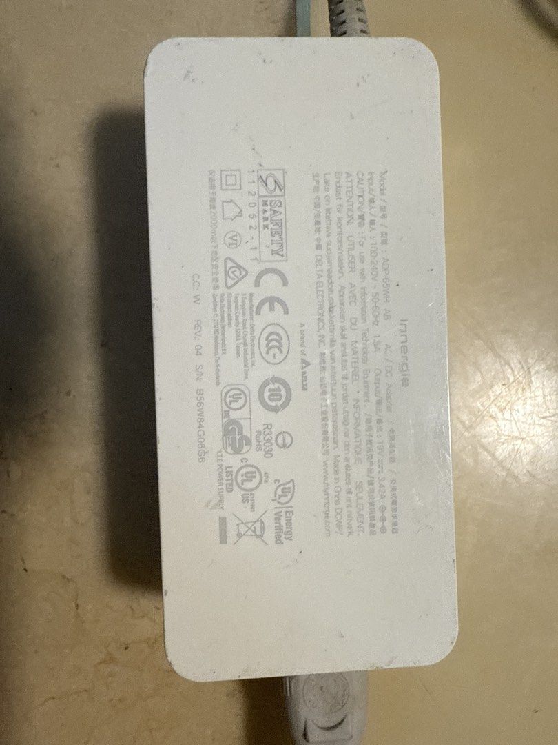 Delta Electronics 65W Laptop Charger Adapter505567913643223041