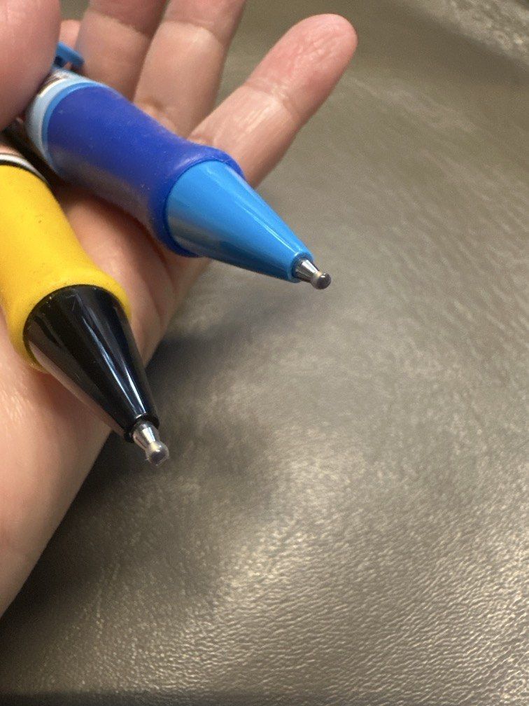 Donalf & mickey pen (Category: Stationery & School Supplies) located in Cainta. Submitted by shopbyyna (Listing ID 1448736944, Image 3). Description: Both for 200.
