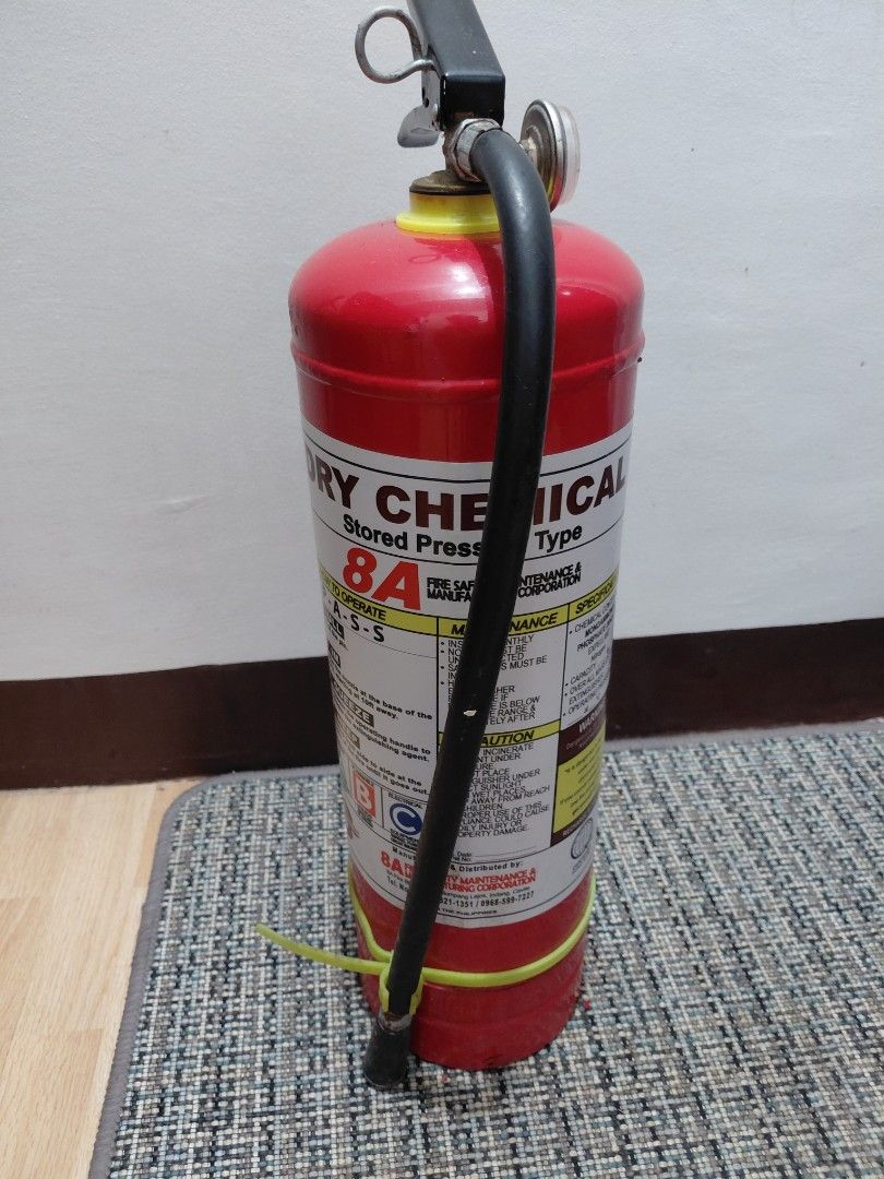 Dry Chemical Fire Extinguisher Stored Pressure Type (Category: Industrial Equipment) located in Paranaque City. Submitted by jrpad (Listing ID 1448851372, Image 2). Description: 8A fire extinguisher needs refill 800 nego parañaque/pasay .