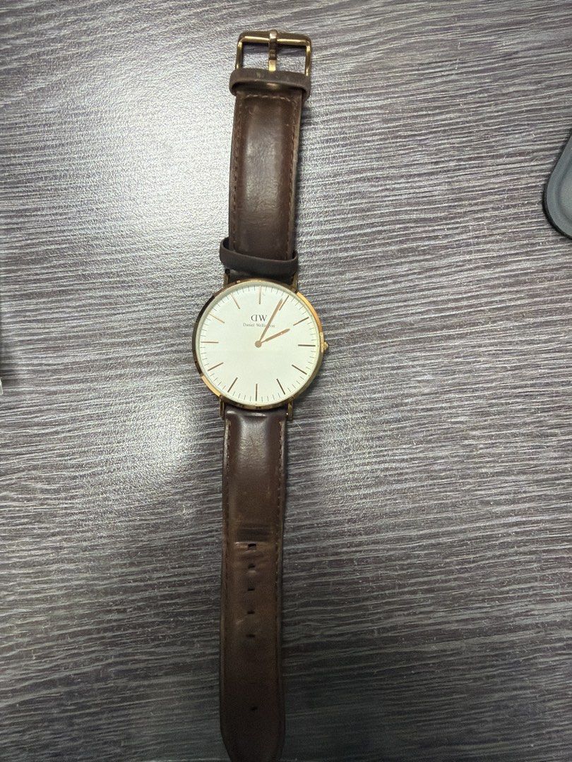 DW Daniel Wellington （分類：手錶）位於 Hong Kong。 由 katekwan_katekate 提交（商品編號 1448747640，圖片 1）。簡介： DW Daniel Wellington。