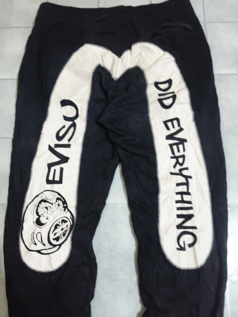 Evisu (Category: Joggers) located in Mandaue City. Submitted by prekfinds (Listing ID 1448836513, Image 3). Description: Evisu jogger pants Excellentcondition 9.8+/10colorate Size:Medium on tag Dimes:32-35W 38L No issue.