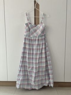 (Category: ) located in . Submitted by thedressingcloth (Listing ID 1448714007, Image 1). Description: .
