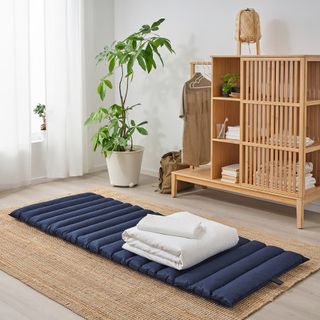 (Category: ) located in . Submitted by amphibika (Listing ID 1448788045, Image 1). Description: .
