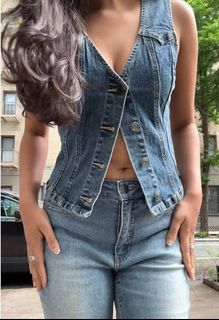 (Category: ) located in . Submitted by yvonclothes (Listing ID 1448762364, Image 1). Description: .