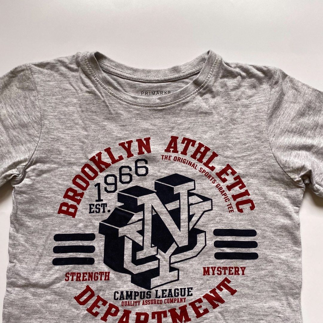 Graphic Grey Athletic Baby Tee Y2K (Category: Shirts) located in Guagua. Submitted by aikaaag (Listing ID 1448810338, Image 2). Description: .
