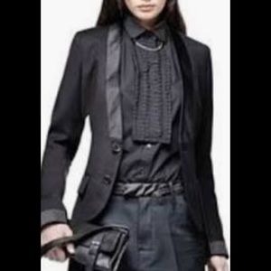 (Category: ) located in . Submitted by justlikenewcloset (Listing ID 1448797818, Image 1). Description: .