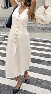 (Category: ) located in . Submitted by zarafashionista20 (Listing ID 1448719372, Image 1). Description: .