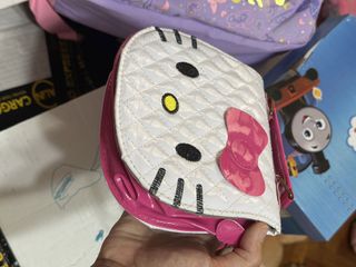 (Category: ) located in . Submitted by atticfindsqc (Listing ID 1448705615, Image 1). Description: .