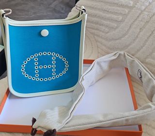 (Category: ) located in . Submitted by shopwithswee (Listing ID 1448739142, Image 1). Description: .