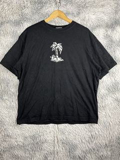 (Category: ) located in . Submitted by ecto.thrifted (Listing ID 1448891865, Image 1). Description: .