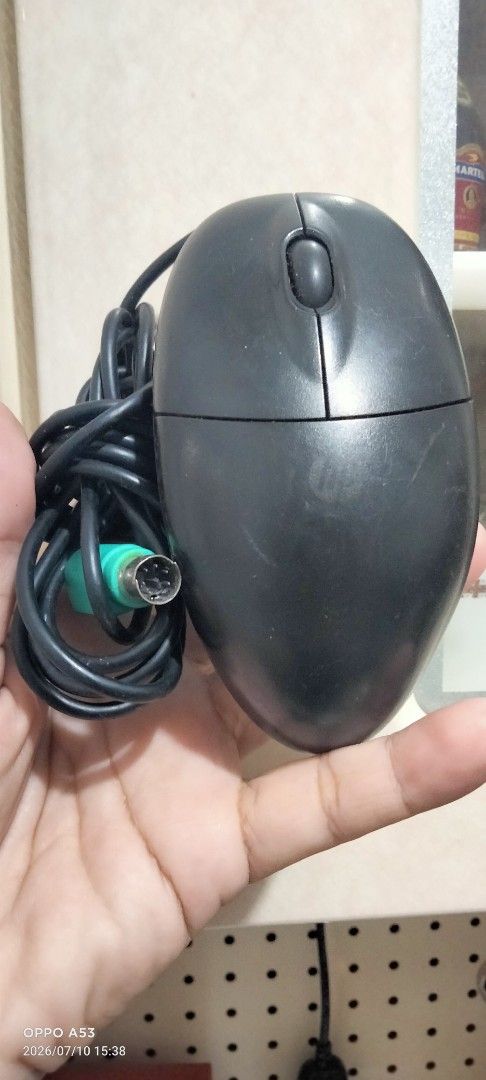 HP PS/2 Optical Scroll Mouse (Category: Mouse & Mousepads) located in Binan City. Submitted by rpute (Listing ID 1448767887, Image 1). Description: - HP Optical Mouse - PS/2 Connector (Green) - Fully Functional - Great for clearing desk space.