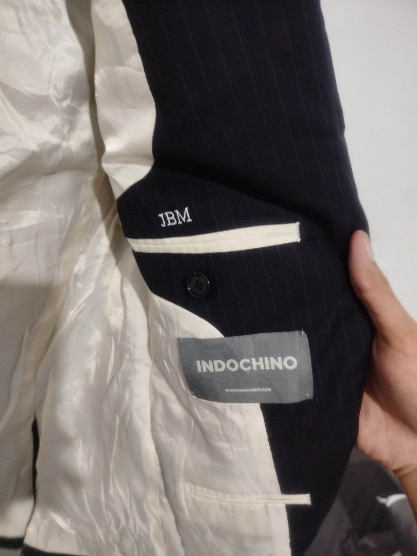 Indochino Navy Pinstripe Blazer JBM (Category: Coats, Jackets and Outerwear) located in Manila. Submitted by boldlion_eb5ed7 (Listing ID 1448801399, Image 3). Description: Medium ON TAG NO ISSUE COLORRATE:9/10 350 + SF MODE OF PAYMENT G CASH.