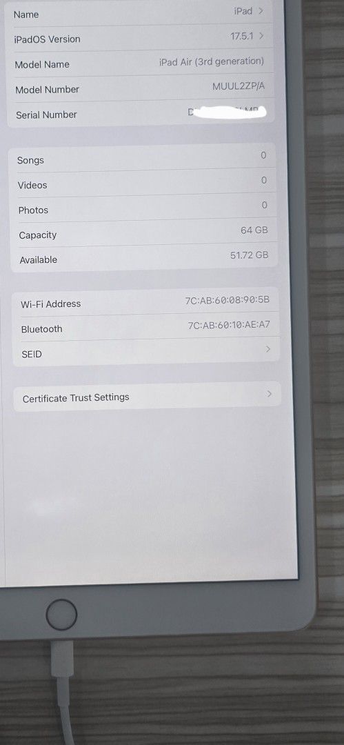 (Category: iPad) located in Singapore. Submitted by th0mth0m (Listing ID 1448848933, Image 1). Description: Only used for app and program prototype testing. Not a daily driver. - iPad Air 3rd Generation - Color: Rose Gold - Storage: 64GB - Latest iPadOS 17.5.1 installed - Good working condition - Charger included.