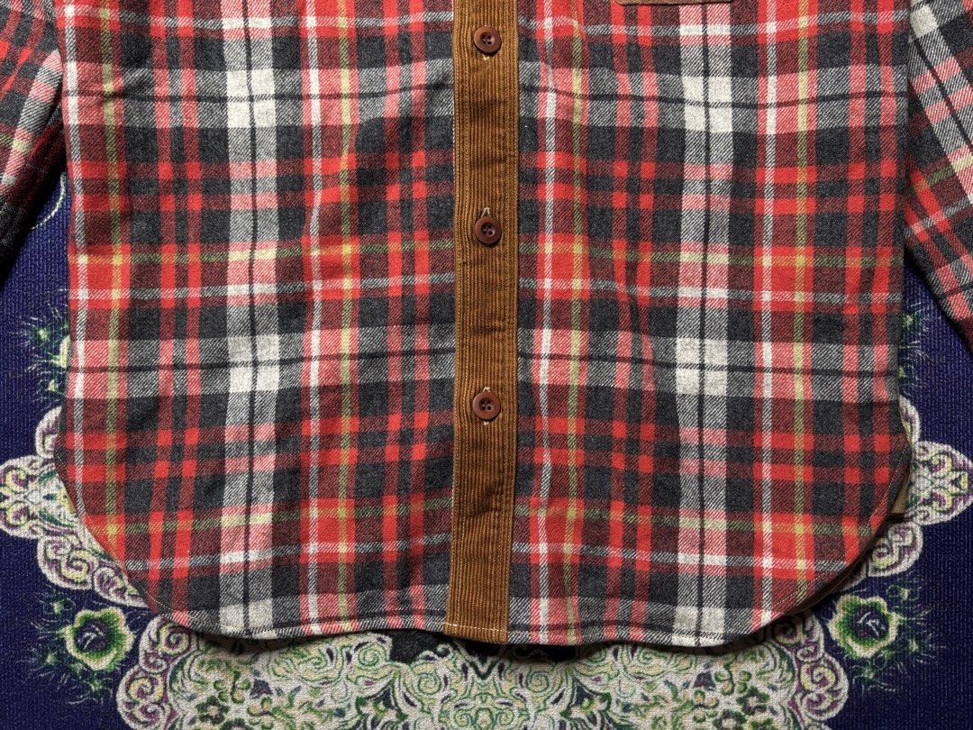 Junya Watanabe Flannel Shirt (Category: Formal Shirts) located in Valenzuela. Submitted by telagram (Listing ID 1448874042, Image 2). Description: .