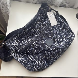 (Category: ) located in . Submitted by kpreloved___ (Listing ID 1448750254, Image 1). Description: .