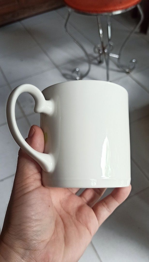 Koransha mug (Category: Coffee & Tea Tableware) located in Iligan City. Submitted by mei.oredalas (Listing ID 1448771975, Image 3). Description: Diameter approx. 8cm, Height approx. 8.5cm orchid design as good as new.