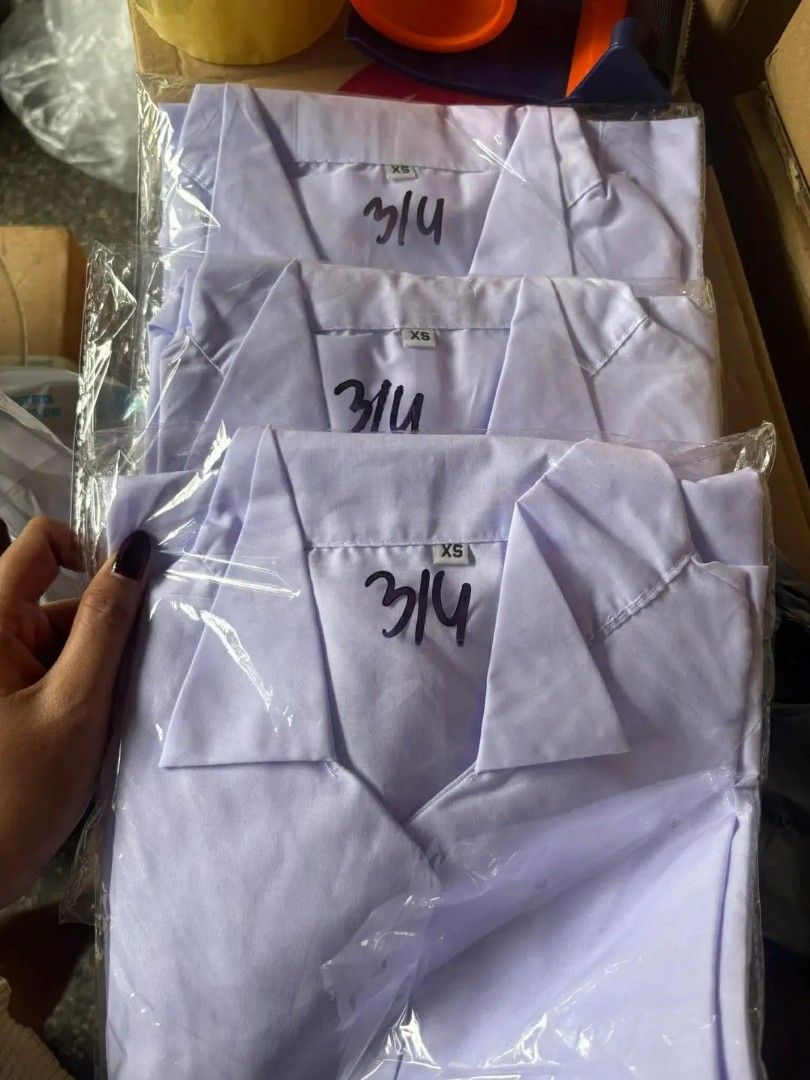 LABORATORY GOWN (Lab Gown) (Category: Medical Supplies & Tools) located in Manila. Submitted by malaayarce74957 (Listing ID 1448744943, Image 1). Description: 🥼 Laboratory Gown Available! Perfect for students, interns, and healthcare professionals. Made with quality fabric that's comfortable to wear and suitable for everyday laboratory use. Available in different sizes. Send us a message for the price, size availability, and other details. Thank