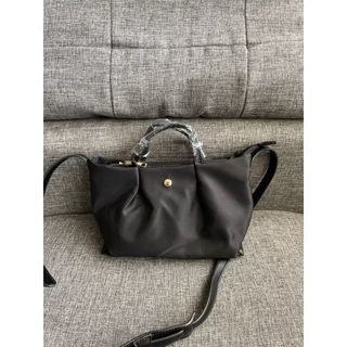 (Kategori: ) berada di . Dikirim oleh velorastudio (ID iklan 1448721726, Gambar 1). Deskripsi: .