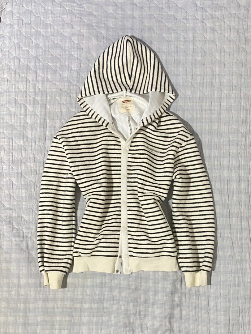 levis hoodie unisex stripes (Category: Coats, Jackets and Outerwear) located in San Jose. Submitted by vintagexxo (Listing ID 1448709662, Image 1). Description: can pass as brand new super high qualityy large on tag can fit small - large in women medium - large in men .