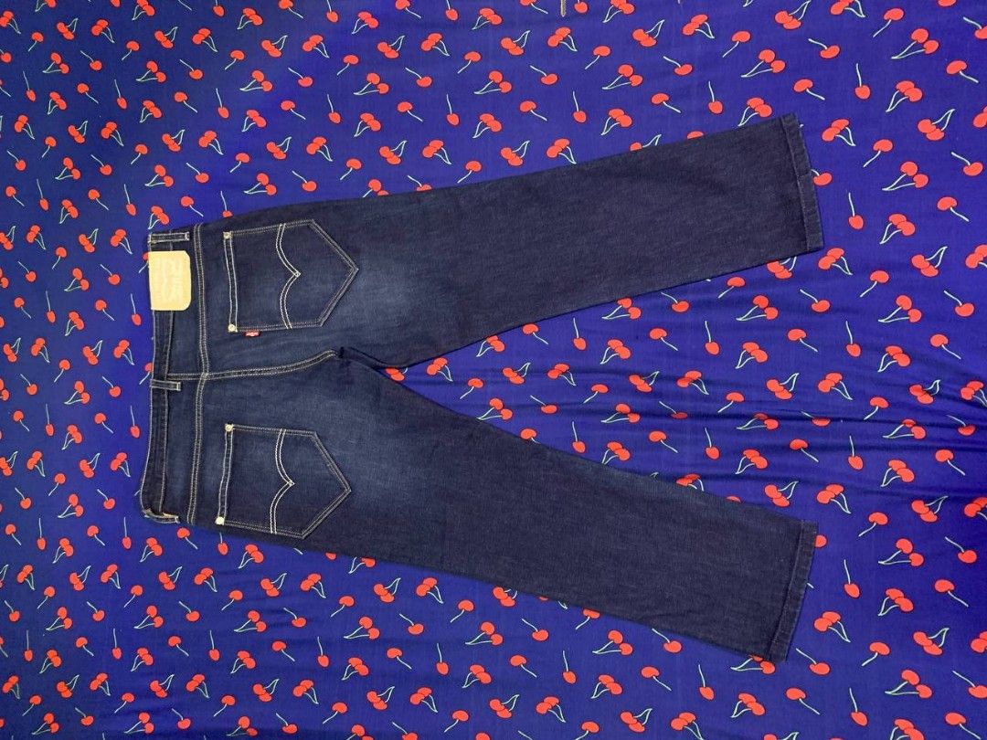 Levi's Strauss & Co. Dark Wash Altered Length (Category: Jeans) located in Marikina City. Submitted by baboikss (Listing ID 1448761867, Image 3). Description: Levi's Strauss & Co. Dark Wash Altered Length good condition issue-altered size-34×37- H-7.