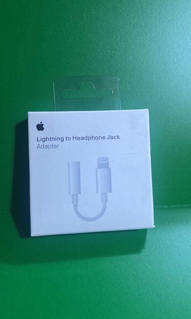 Lightning to headphone jack (Category: Headphones & Headsets) located in Manila. Submitted by milasgadgetph (Listing ID 1448704087, Image 1). Description: .