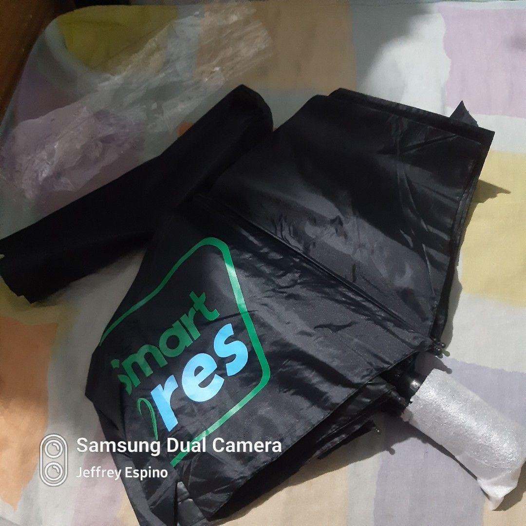 Limited Edition Smart Cares Folding Umbrella Payong (Category: Umbrellas) located in Quezon City. Submitted by jeffreyespino (Listing ID 1448890230, Image 1). Description: We accept cash, GCash / Maya 09152688298, 09989968742, Gotyme, BPI, BDO, LBC, Cebuana Lhuiler, MLhuiler and Palawan Express payments. For faster transaction sms us thru 09989968742 Deliver / pick up thru Lalamove, Grab etc. Shipping via JRS Express or LBC (delivery or shipping 