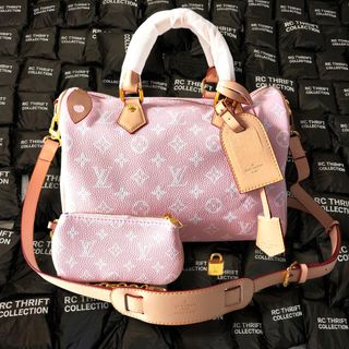 (Category: ) located in . Submitted by rcthriftcollection (Listing ID 1448856370, Image 1). Description: .