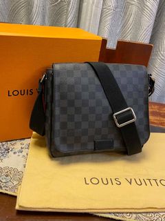 (Category: ) located in . Submitted by watch.authentic_ph (Listing ID 1448820793, Image 1). Description: .